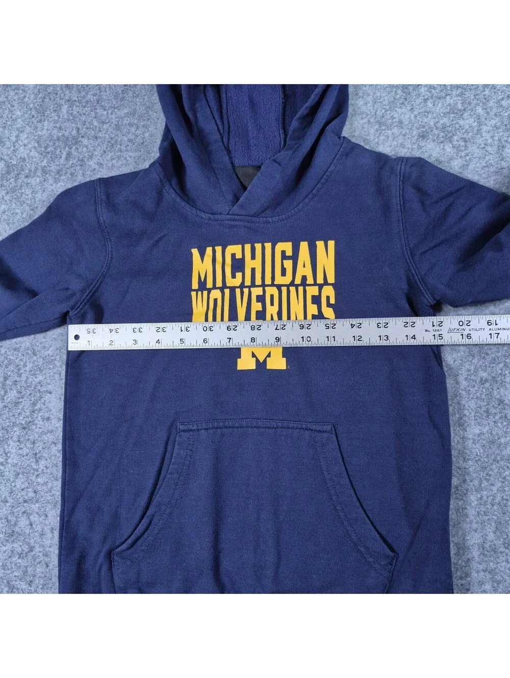 GEN 2 Michigan Wolverines Youth Sz 6/7 Hoodie Pullover U of M Logo